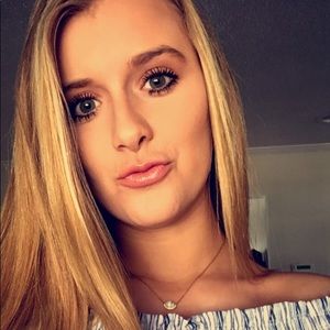 Meet your Posher, Katlyn